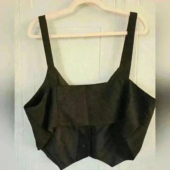H&M Divided Black Sleeveless Wide Strap Cropped Vest Size XXL NWOT - Picture 2 of 10